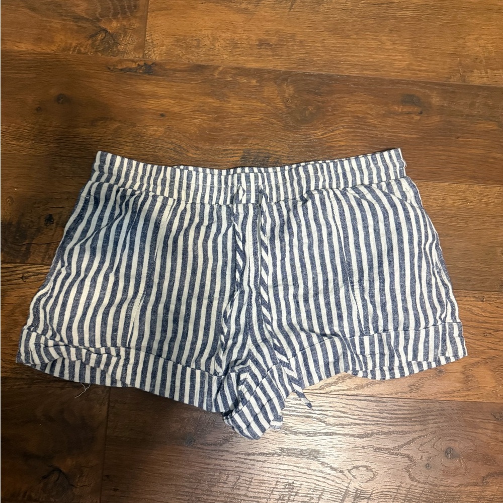 Universal Thread Navy and White Striped High Waist Shorts